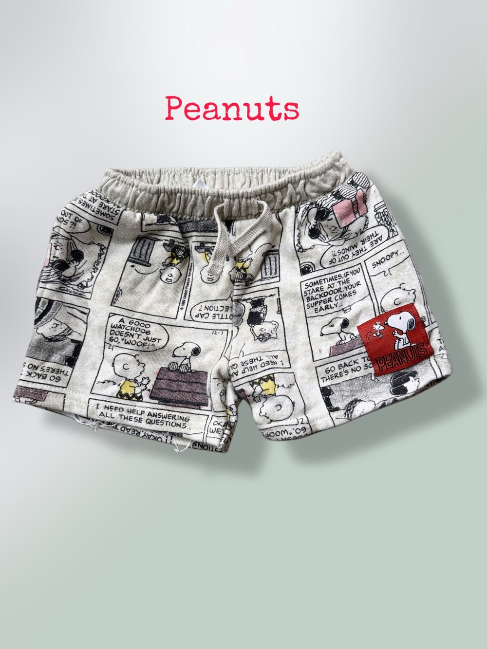 Peanuts Cream Comic-Print Kids Shorts with Red Patch